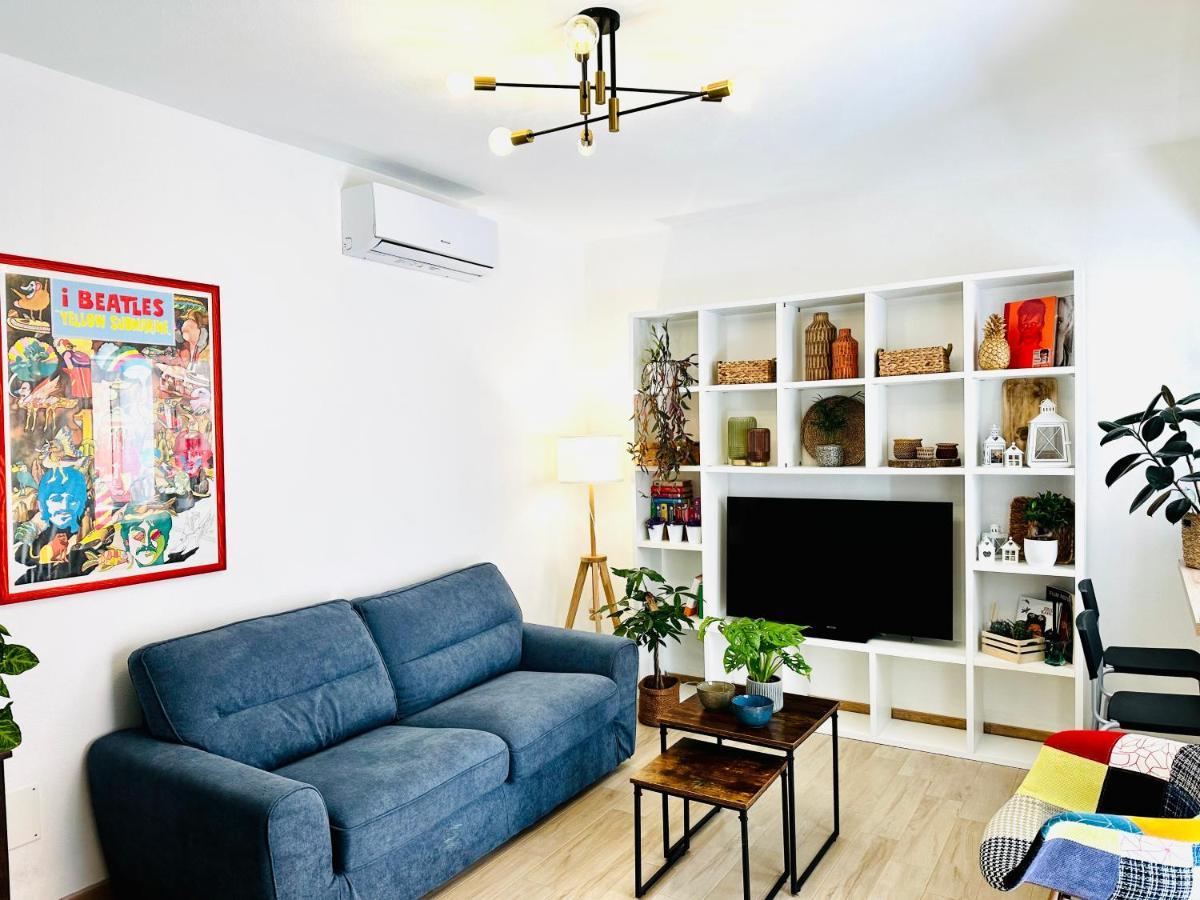 The Beatles Apartment Олбия Екстериор снимка